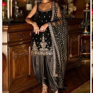 Indian/Pakistani Suit